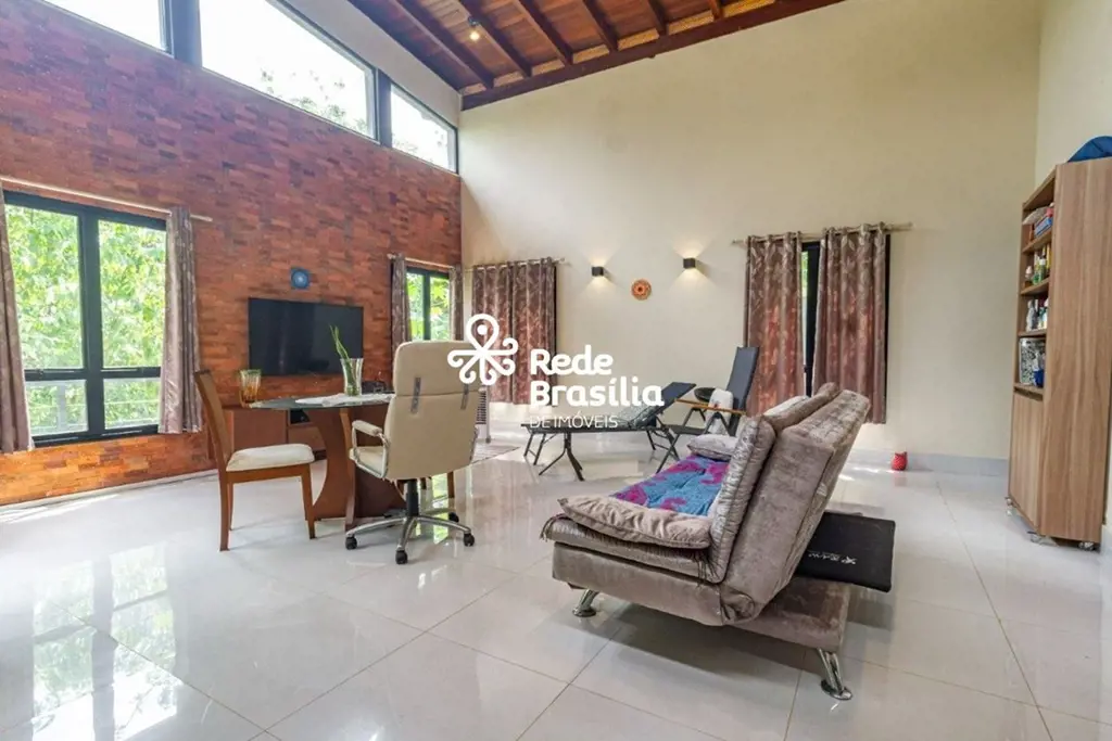 Condomínio Santa Mônica - Travessa Itiquira - Jardim Botânico Esta casa de alto ...