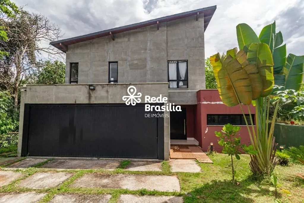 Condomínio Santa Mônica - Travessa Itiquira - Jardim Botânico Esta casa de alto ...