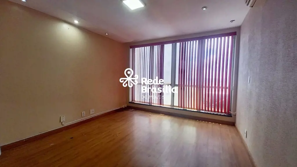 Edifício Paulo Maurício Sampaio - SBN 2 - Asa NorteEste conjunto comercial ofere...