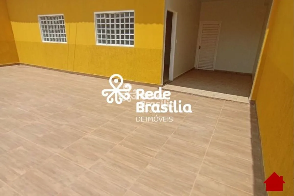 QNL 1 | Casa Térrea com 2 Quartos sendo 1 Suíte com 1 Vaga de Garagem - Aceita F...
