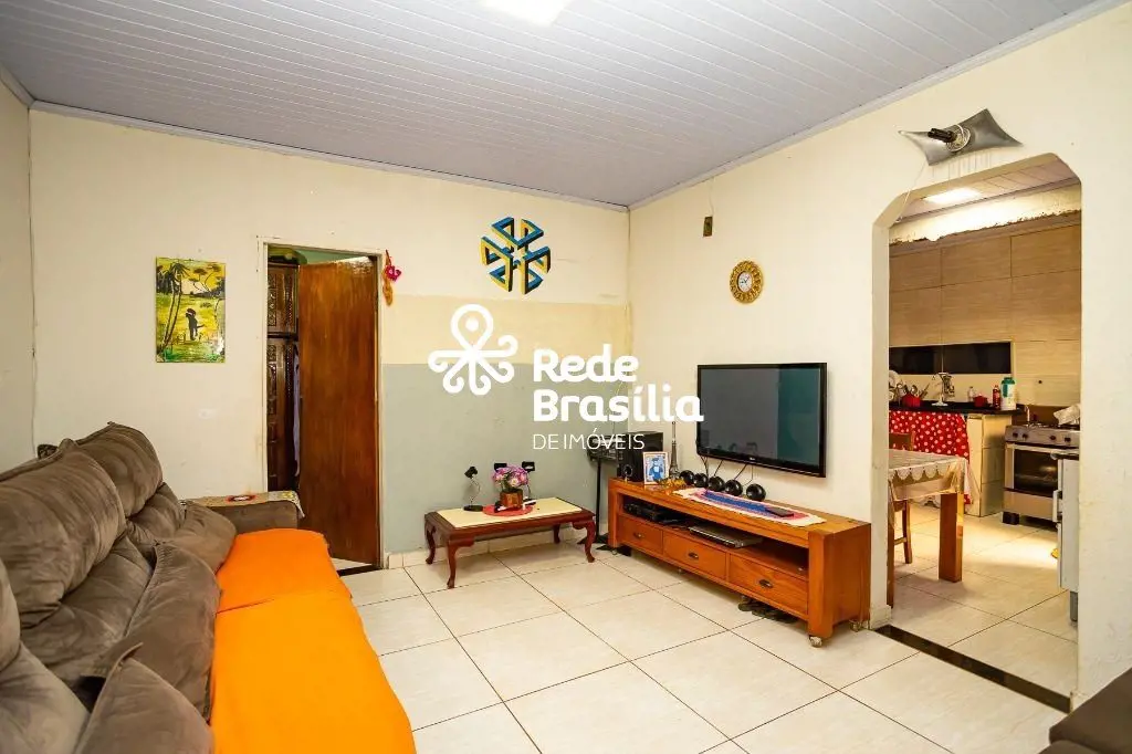 Qs 6 Conjunto 610| Casa 3 Quartos, 2 Banheiros com 2 Vagas de Garagem - Águas Cl...