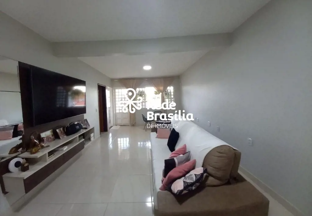 Quadra 22 - Setor Leste GamaSe você busca um lar cheio de potencial para se torn...