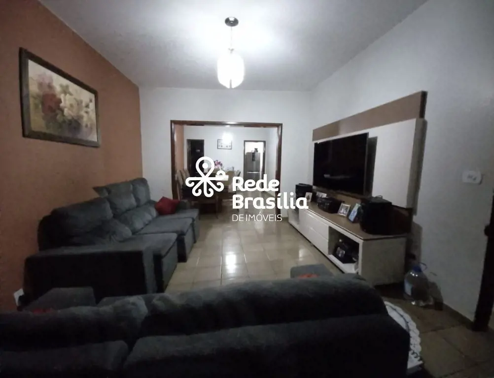 Quadra 22 do Setor Oeste - GamaExcelente casa no Gama, espaçosa e com ambientes ...