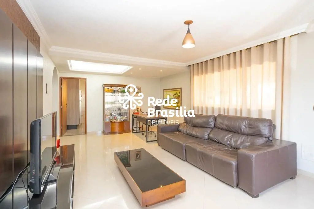 Setor SIG - Taguatinga NorteTérreo - Loja1 andar: 01 apartamento com 2 quartos, ...