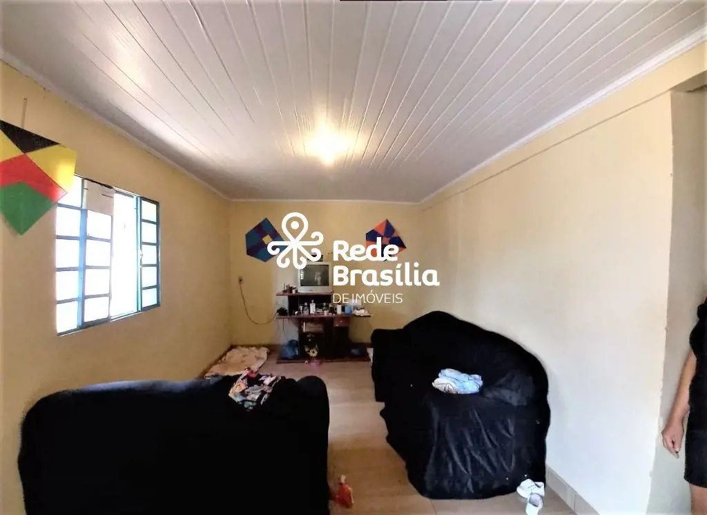 CAUB I - Riacho Fundo II.Excelente Lote de 600m².Composto de uma casa simples.- ...