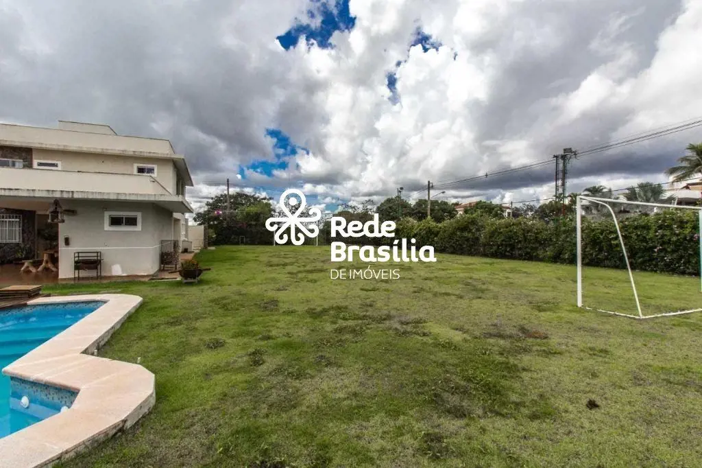 SHIN QL 3 - Lago NorteAmplo Terreno com Casa para Reforma em Localização Privile...