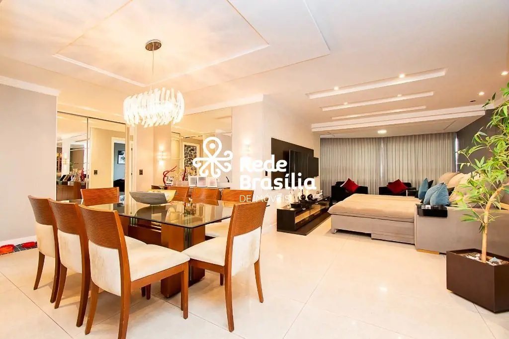 Rua 28 Via Majestic | Apartamento reformado com 4 quartos sendo 3 suítes com 3 v...