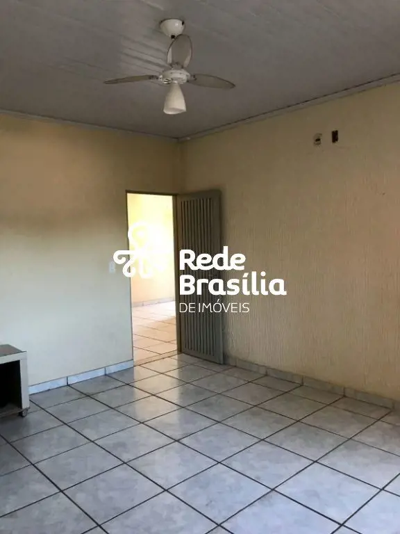 Setor Tradicional - São SebastiãoApresentamos este imóvel localizado de frente p...