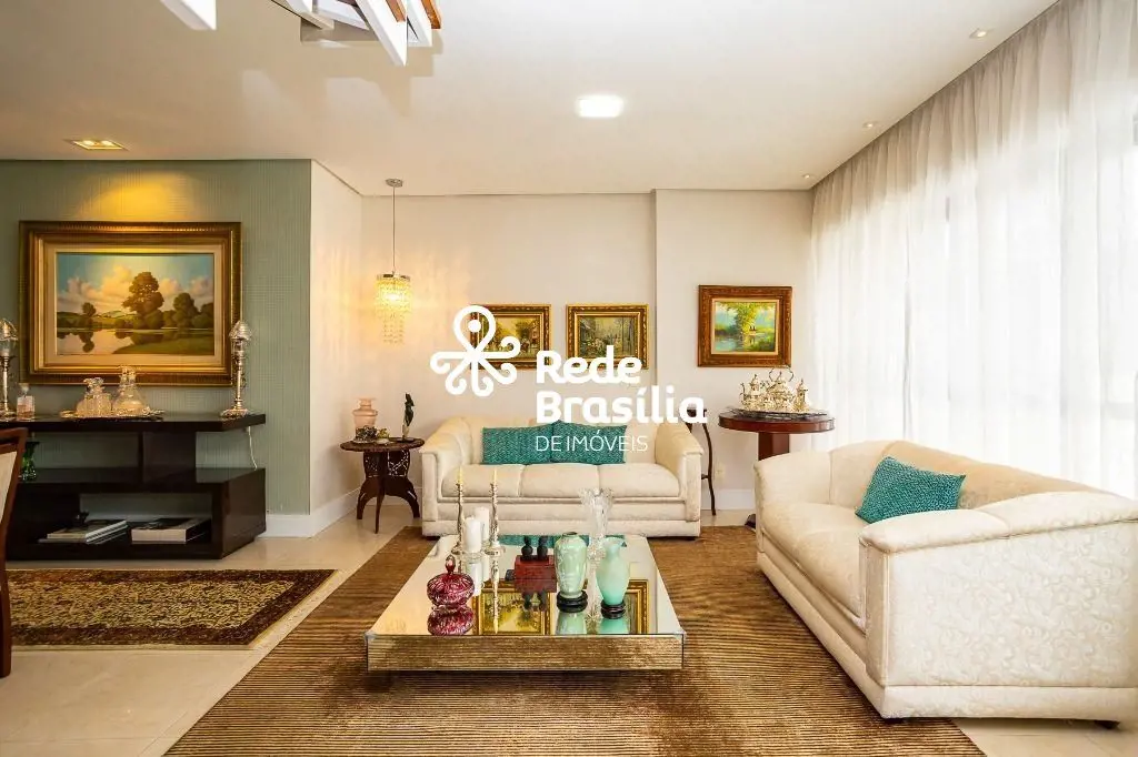 Edifício Santa Mônica - SudoesteEsta deslumbrante cobertura, onde o conforto e a...