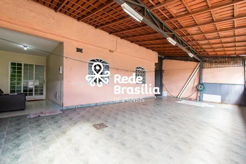 QNN 23 | Casa com 3 Quartos e 3 Vagas de Garagem - Ceilândia NorteCasa Térrea co...