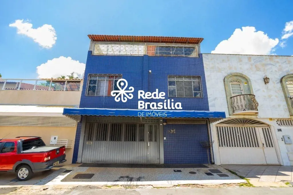 SHIGS 705 - Asa SulCasa com habite-se (HP5), aceita financiamento e FGTS. Instal...