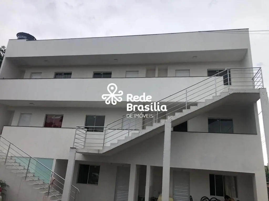 Res. Três Amores no Lago Norte.Excelente prédio p/investimento, possui 9 apartam...