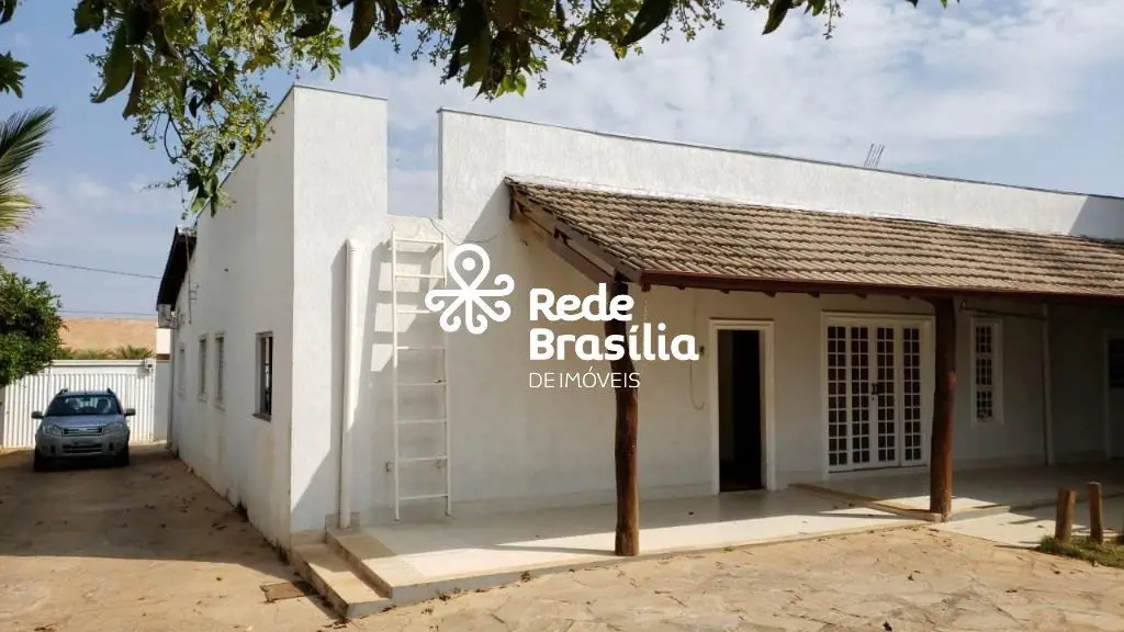 Condomínio Privê I - Lago NorteCasa térrea com edícula e espaço para ampliarApre...