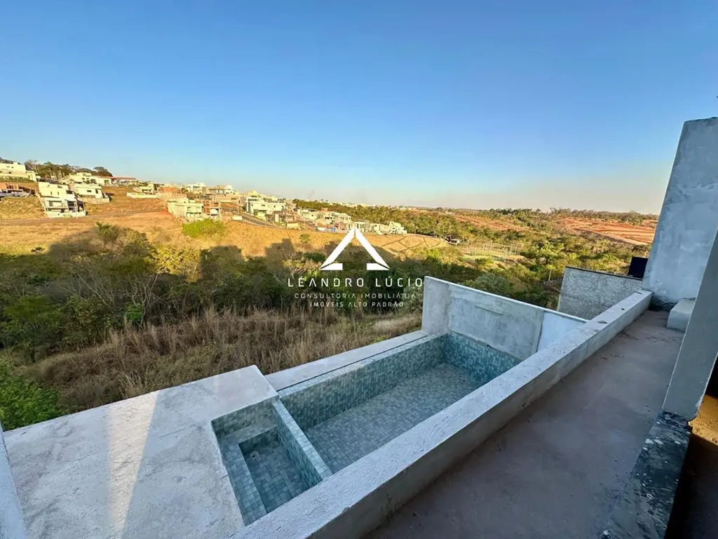 Casa à venda fundo Mata, Jardins Nápoles, Senador Canedo, GO Casa à venda em Con...