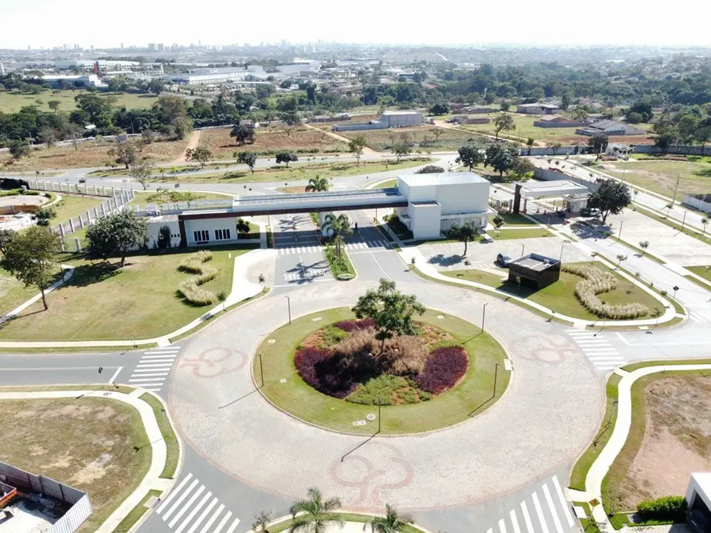 Terreno à venda, Residencial Parqville Jacarandá, Aparecida de Goiânia, GO Venda...