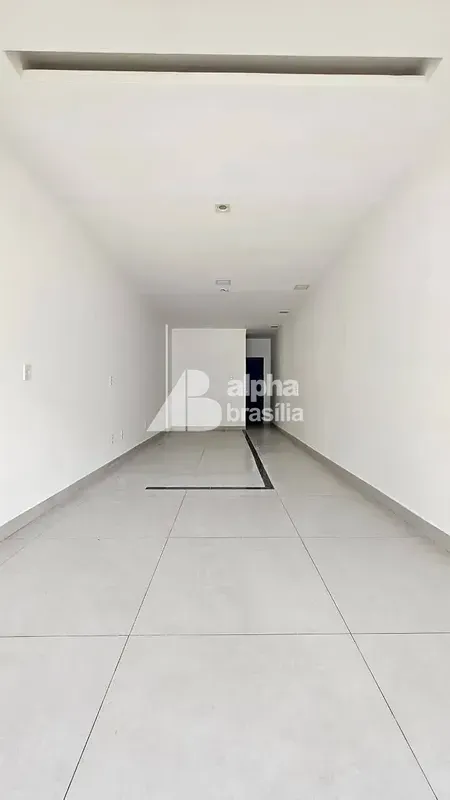 Ótima opção de loja comercial em vão livre. Condomínio + Água.R$: 4.200,00R$: 33...