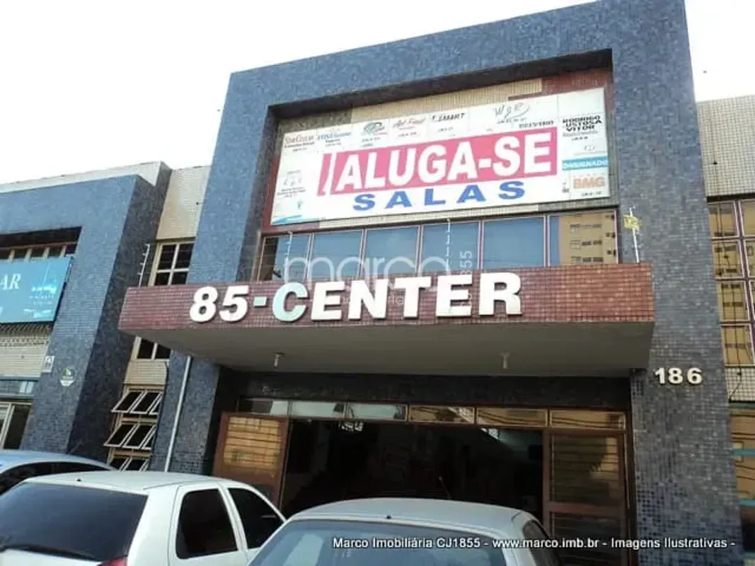 Loja com aprox. 31m², 01 Banheiro e Estacionamento rotativo.Rua 85, Qd. F-17, Lt...