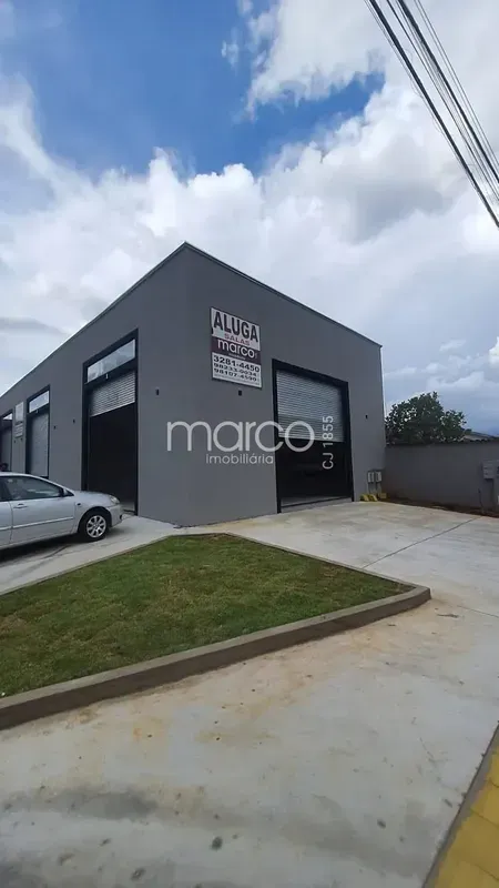 Salas estrategicamente bem localizadas, contendo: 93,88m², 02 banheiros e Estaci...