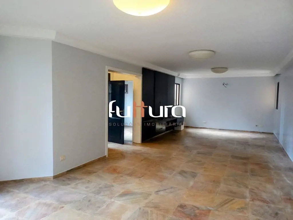 EXCELENTE APARTAMENTO Otima localização Uma quadra do parque Vaca Brava ao lado ...