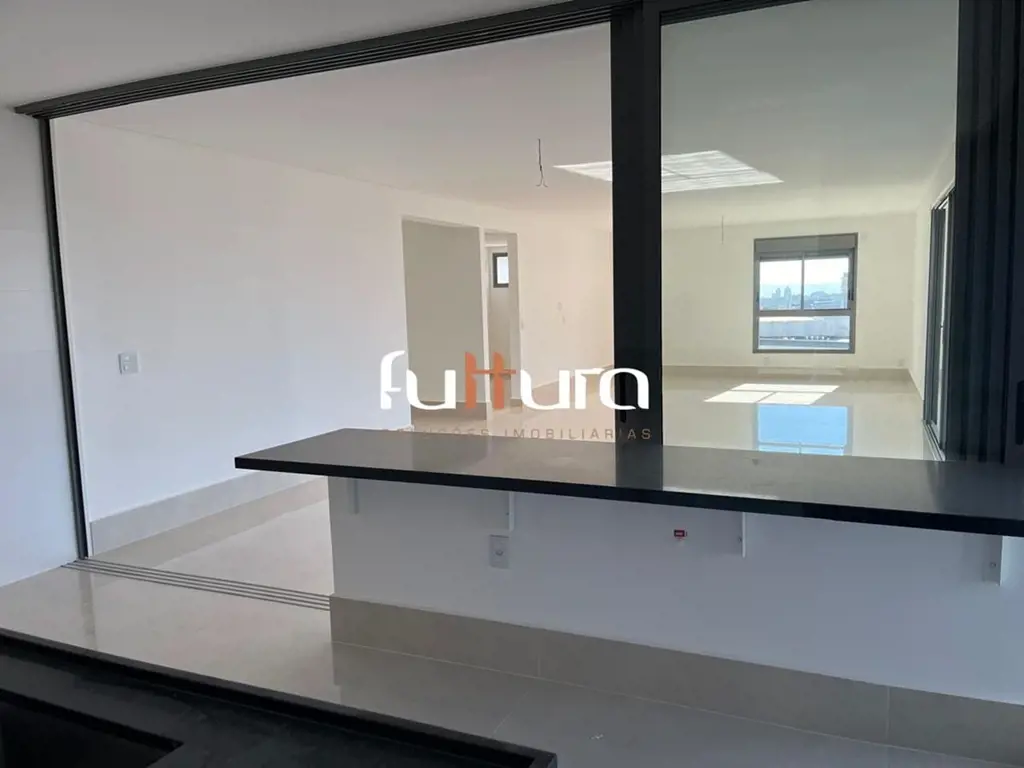 4 suítes plenas - IG- Sala ampla com 2 ambientes;- Integração entre cozinha, sal...