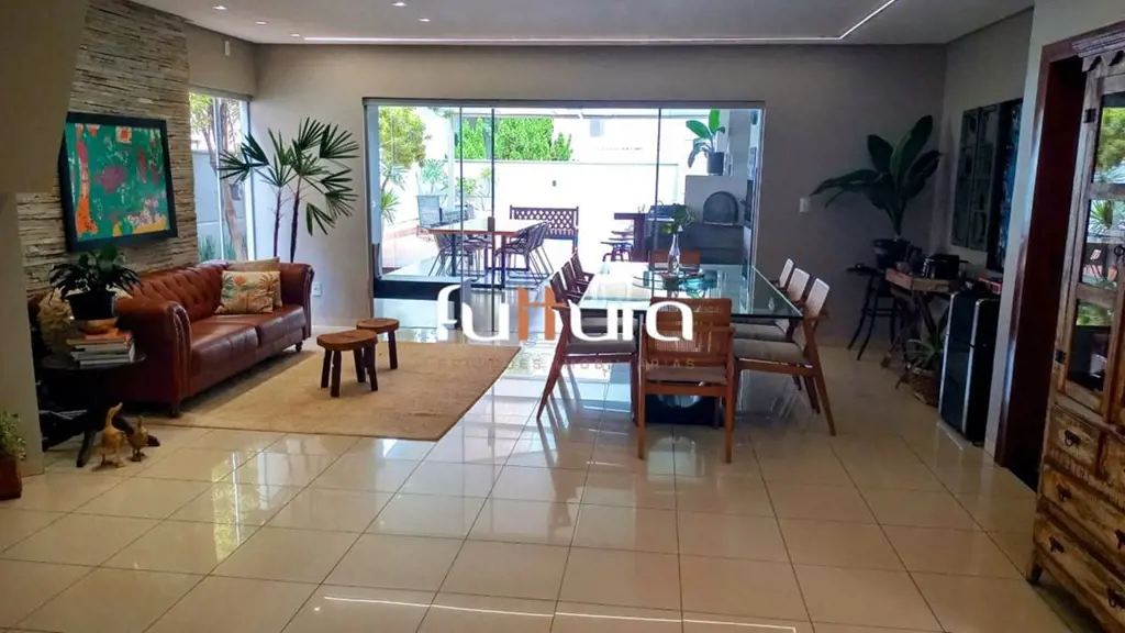EXCELENTE SOBRADO NO JARDINS MÔNACO323m², muito bem distribuidos.Piso Térreo:Amp...