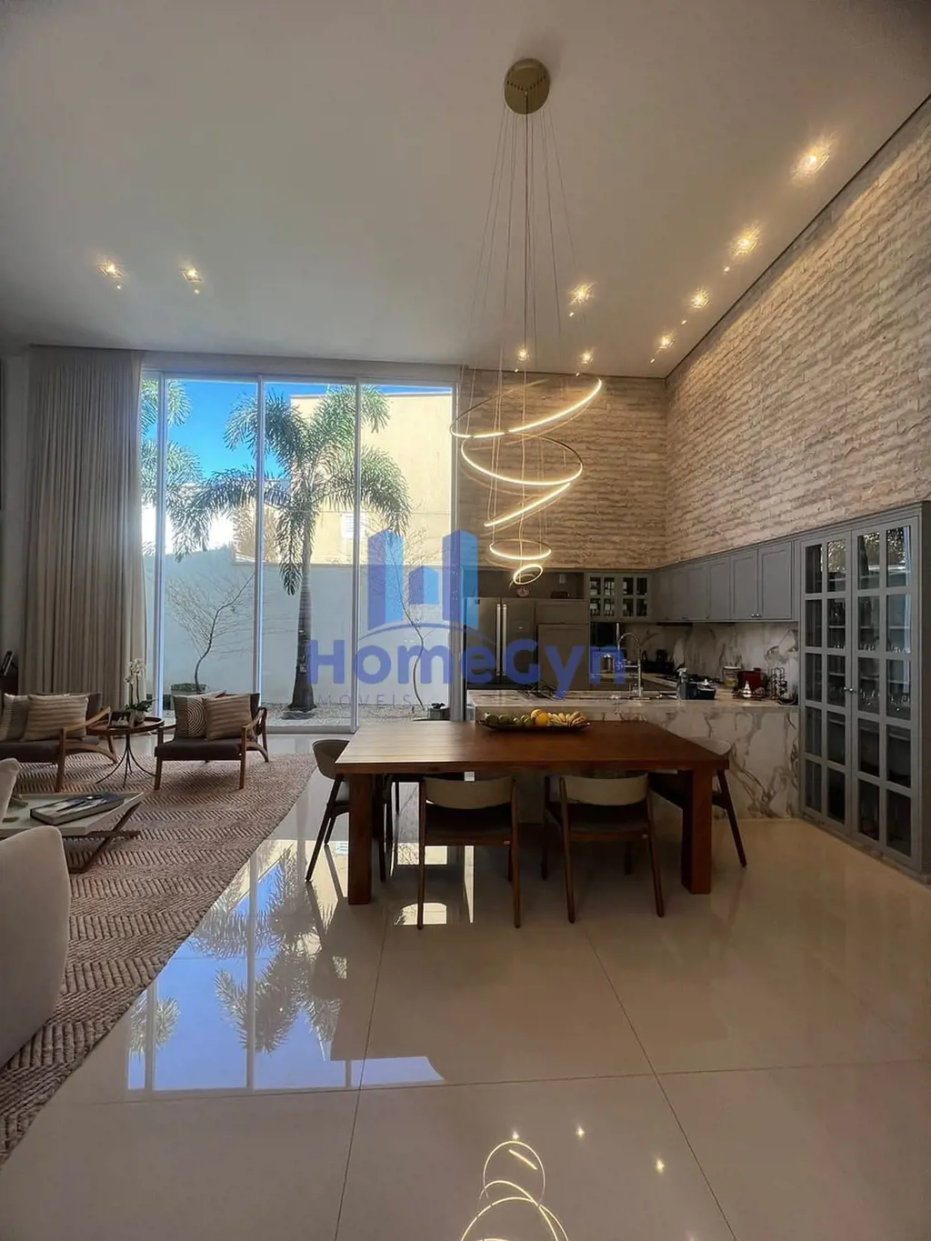 Casa à venda no Jardins Verona com 4 suítes em Goiânia GO.O imóvel possui 4 suít...