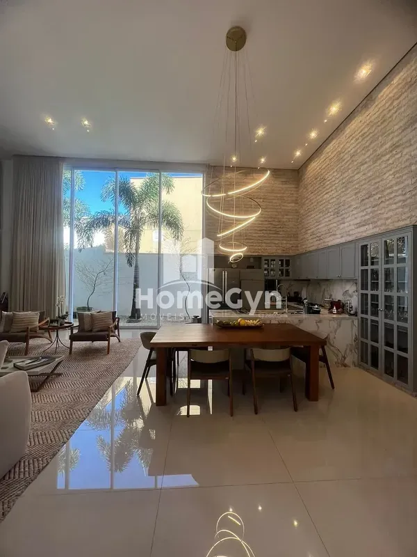 Casa à venda no Jardins Verona com 4 suítes em Goiânia GO.O imóvel possui 4 suít...