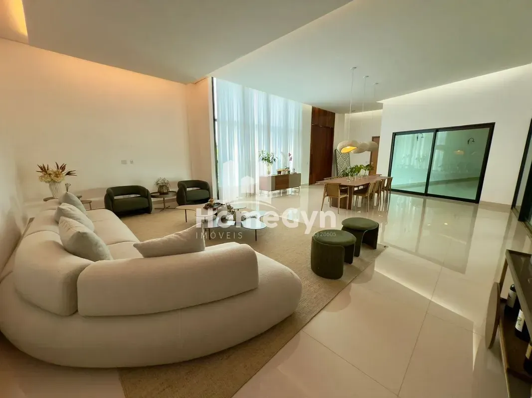 Casa terréa 4 Suites no Portal do Sol Green em Goiânia GO. O imóvel possui 4 suí...