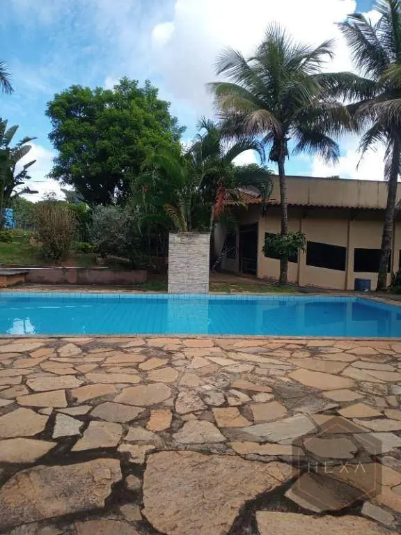 Chácara dos Seus Sonhos no Sítio de Recreio Ipê GoiâniaVocê já imaginou viver em...