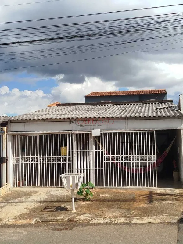 Casa na Laje – De Frente para a Avenida – R$ 460.000Excelente localização, próxi...