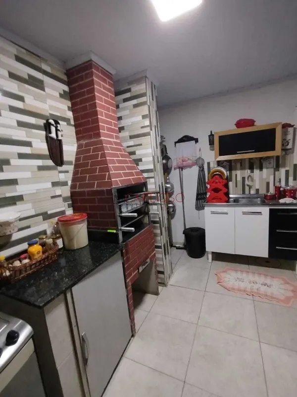 Casa na Laje – De Frente para a Avenida – R$ 460.000Excelente localização, próxi...