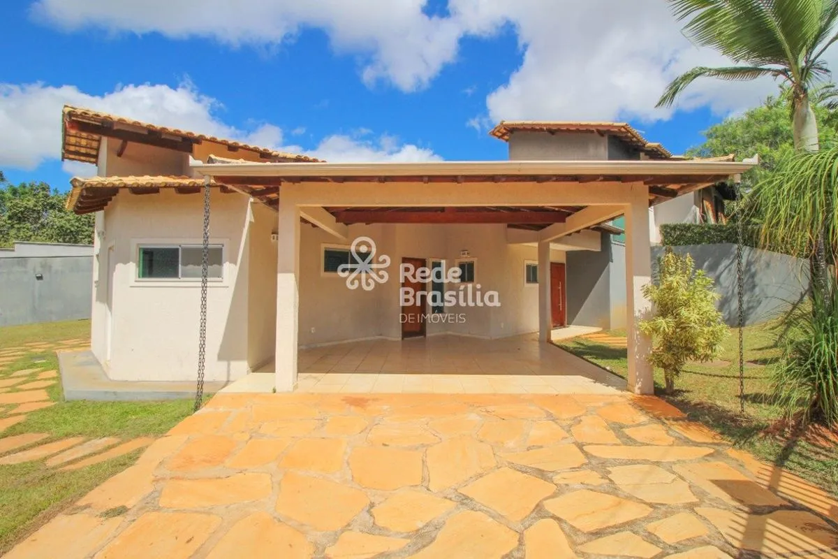 Descubra esta excelente casa com 4 quartos, sendo 2 suítes, ideal para quem busc...