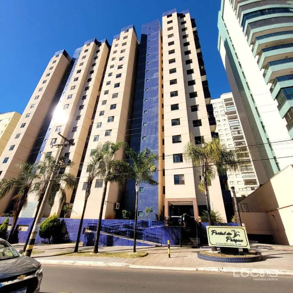 Condomínio de 15 andares, churrasqueiras, sauna, salão de festas, quadra de espo...