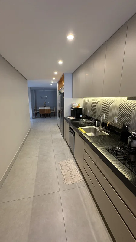 Madel imobiliária vende casa na Quadra2 de Sobradinho.Descrição:3 quartos sendo ...