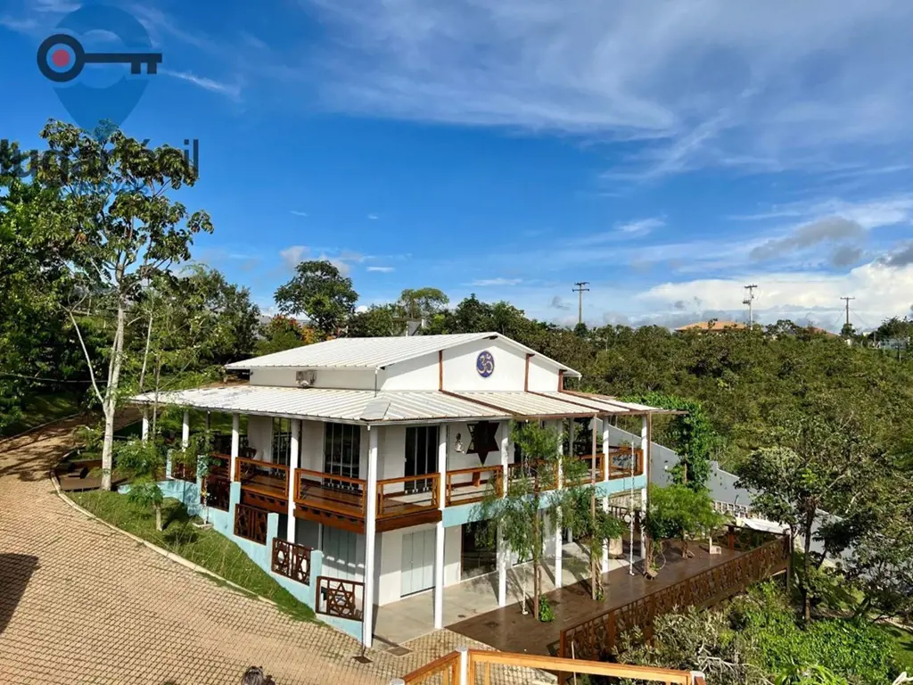 Casa residencial para Venda em Abadiânia São três cômodos, todo em blindex e mui...