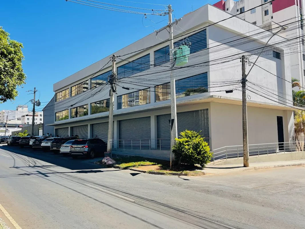 LOJÃO AVENIDA PARQUE 400m2Loja para locação Avenida Parque Térreo 400m2 1 pavime...