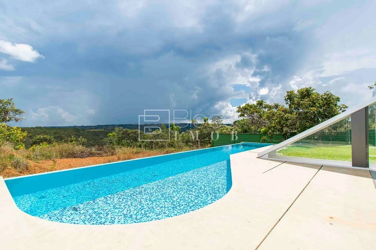 O projeto arquitetônico que imprime singularidade, assinado pela Arquiteta Adria...