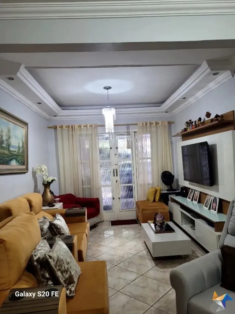 Casa Com 3 Quartos Amplos | Suíte - Garagem Coberta Para 3 CarrosOportunidade! L...