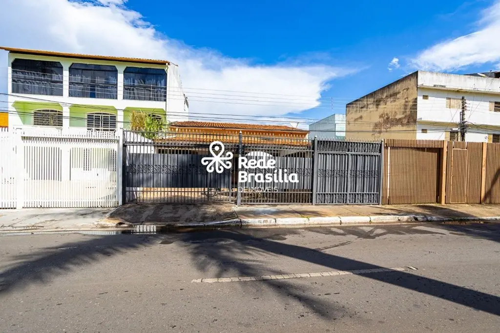 QRO A - Candandolândia Se você procura conforto e praticidade em um só lugar, es...