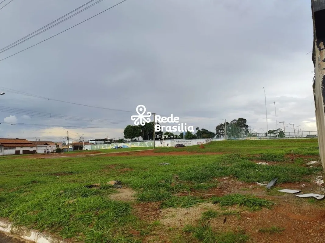 QS 621 | Terreno à venda de 175 m² - Aceita Financiamento - Samambaia Norte.TERR...