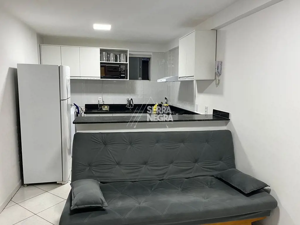 Apartamento totalmente reformado com ar condicionado de frente para o Park Denne...