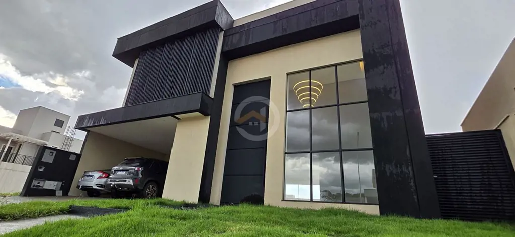 SOBRADO DE ALTO PADRÃO À VENDA NO JARDINS FRANÇACom 416m² de lote e 378m² de con...