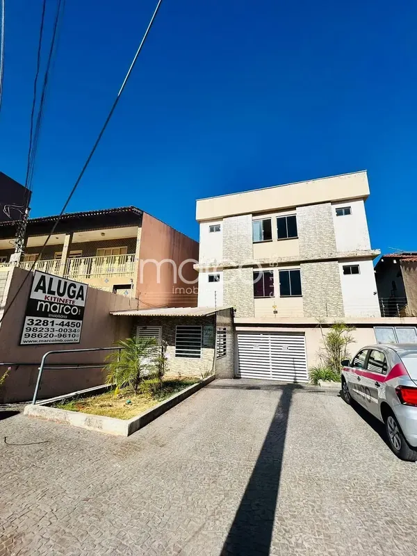 01 Quarto suíte, Cozinha, Área de serviço. Obs: Não possui vaga de garagem e NÃO...