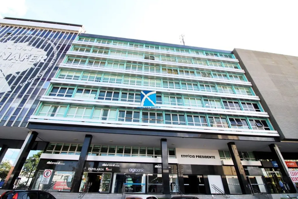 Ótima sala para locação situada no SCS QD 06 Bloco A lote 141 Edifício President...