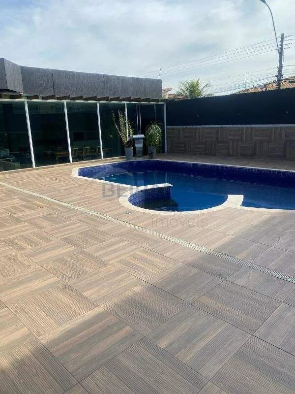Casa de Condomínio 4 Quartos, 2 Suítes, DCE e 8 Vagas de Garagem à Venda na SHA ...