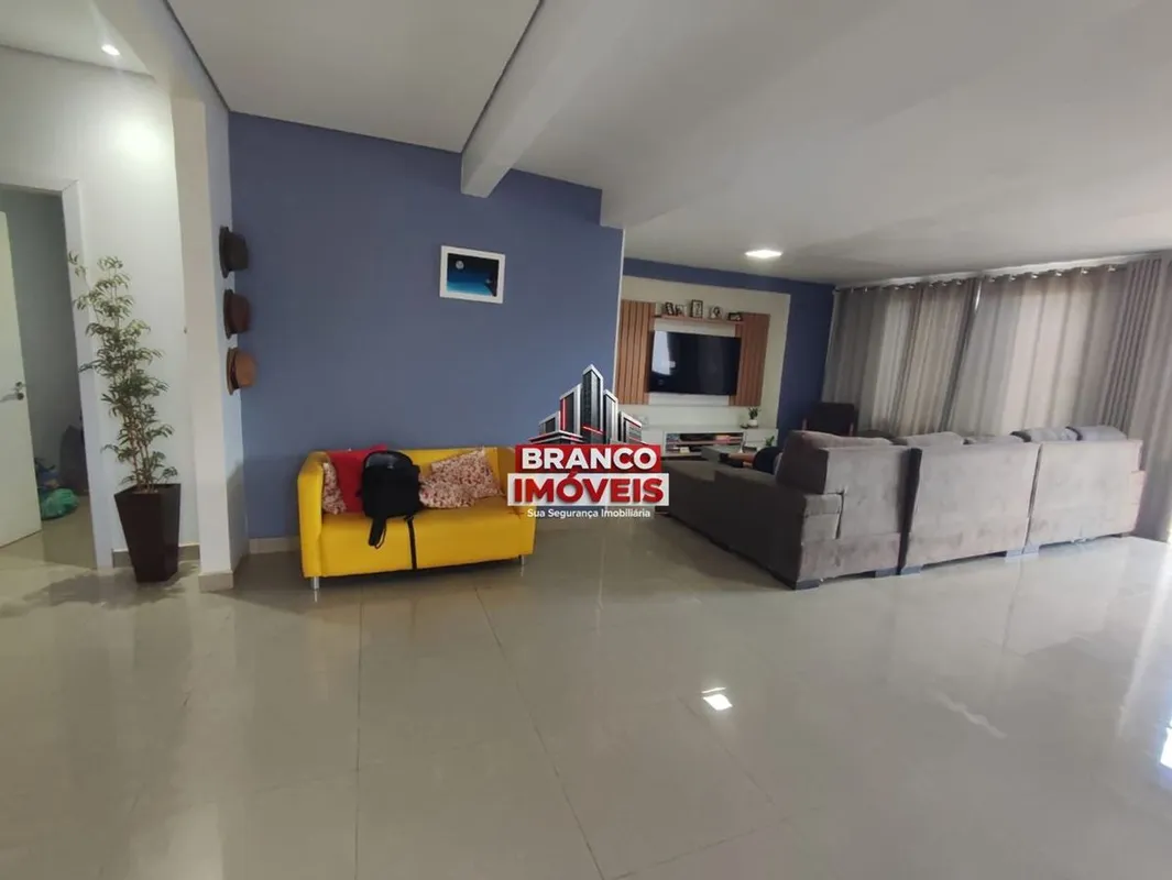 Branco Imóveis vendeCasa de Condomínio 4 quartos para Venda Guará II, BrasíliaCo...