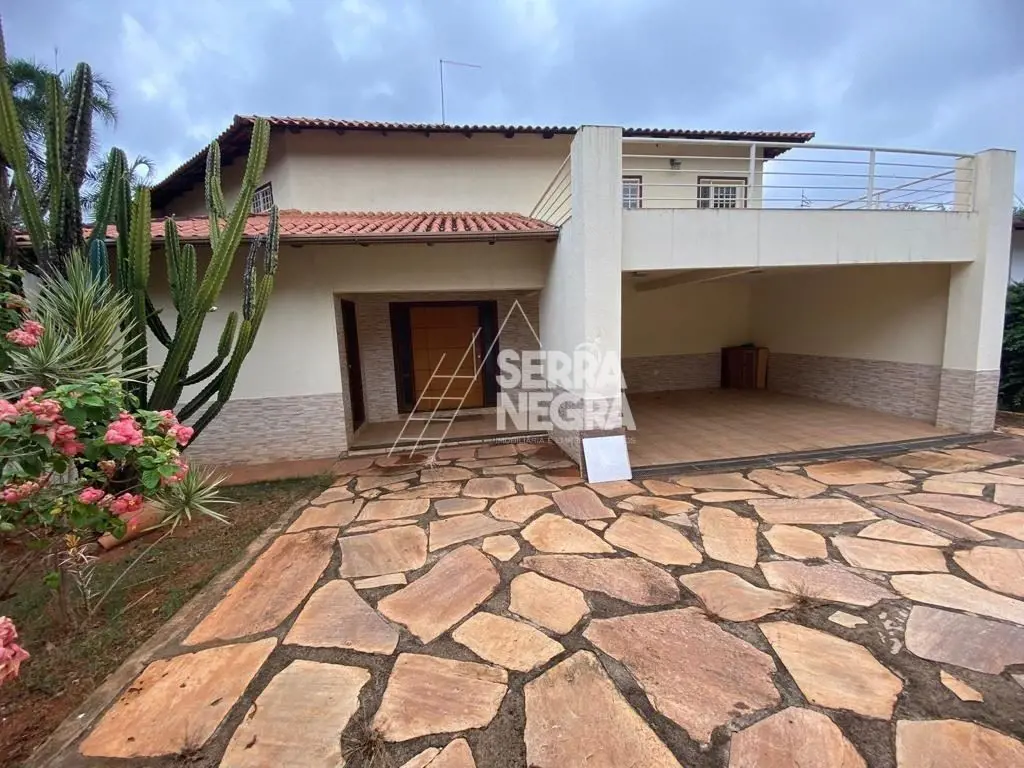 CASA 5 QUARTOS QUADRA 4 PARK WAY Área do terreno: 2.500 m² Área construída: 600 ...