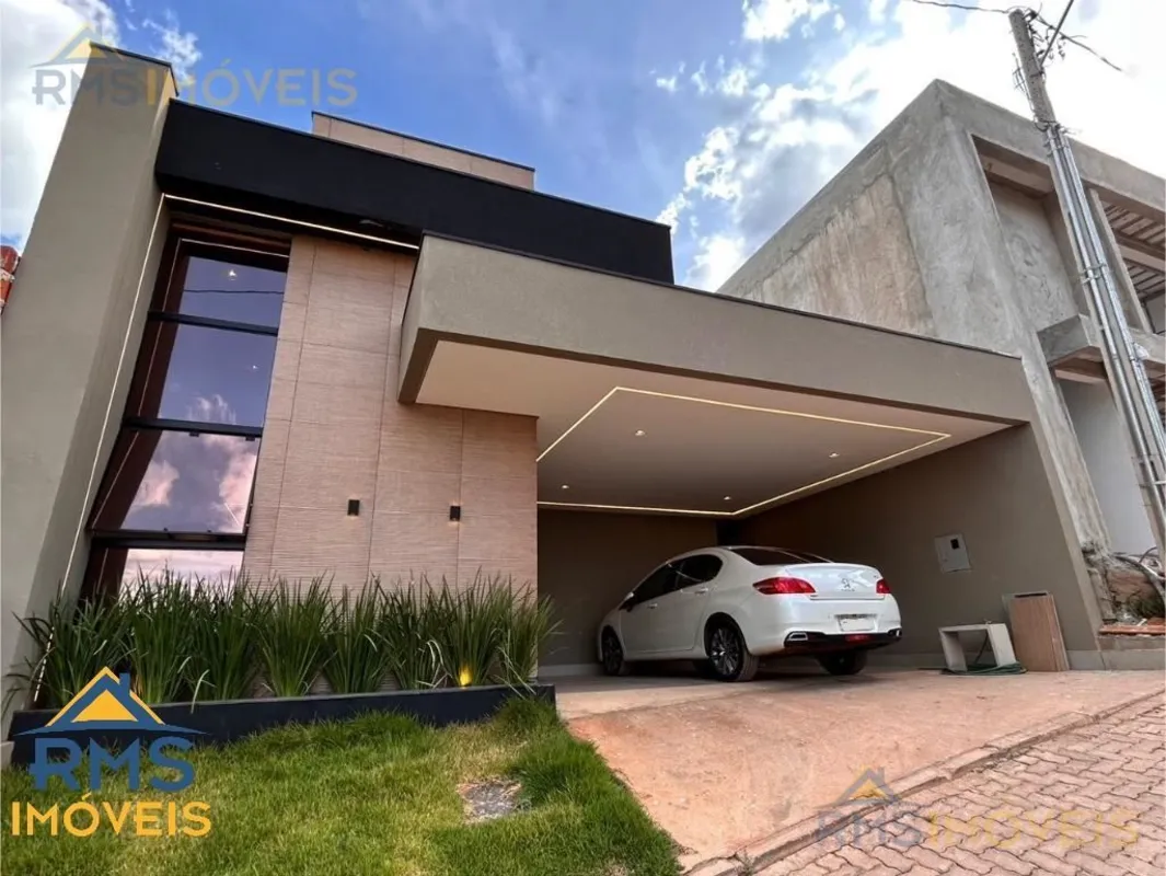 A RMS Imóveis, especialista em residências de alto padrão e propriedades na regi...
