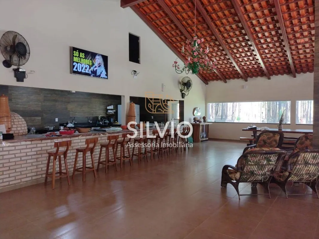 Linda Chácara COm Casa de Campo e LazerNa Região do Salto do ITiquira Próximo a ...