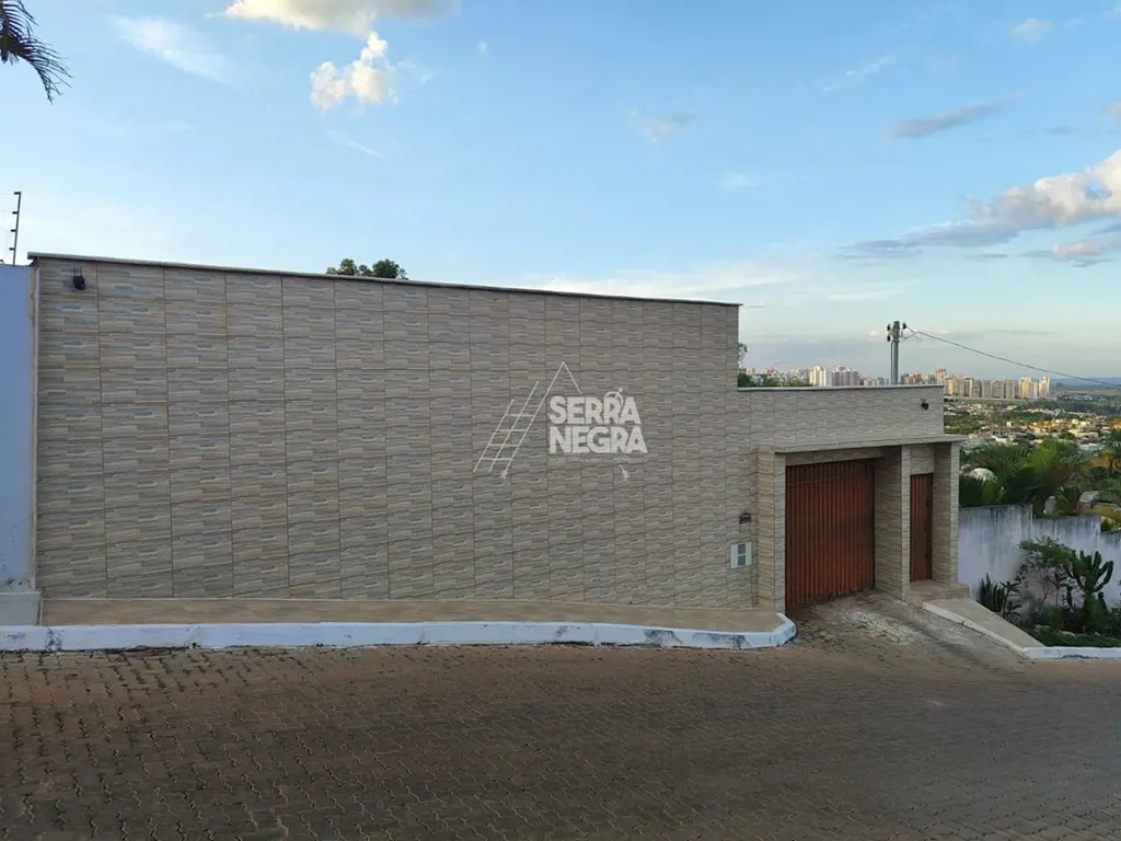 Casa em ArniqueirasCondomínio fechado2 quartos1 BanheiroSalaCozinha/ (armários p...